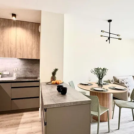 Jasielska - Komfortowy 포즈난