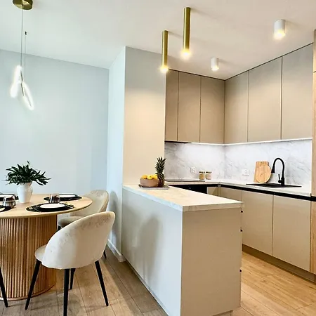 Jasielska - Komfortowy 포즈난